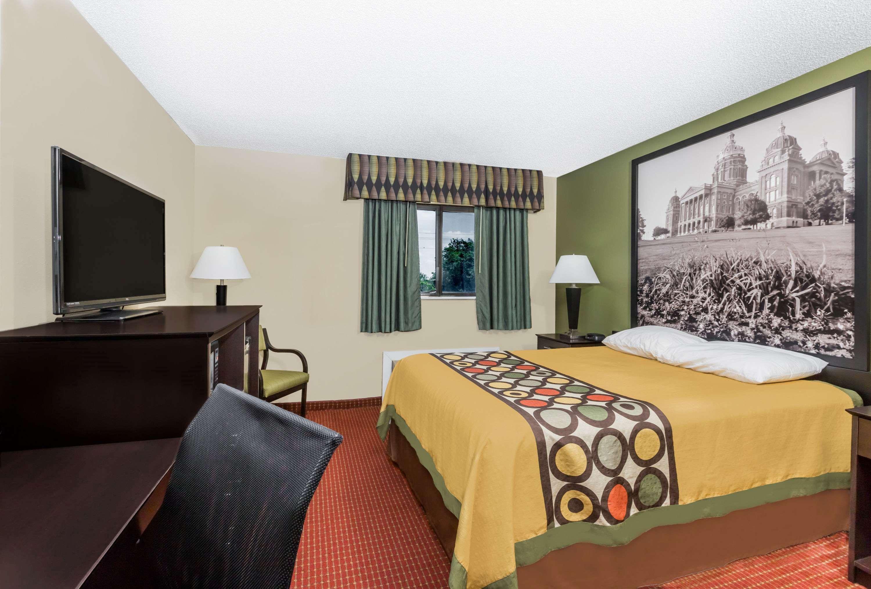 Super 8 By Wyndham Grinnell Ia Bagian luar foto