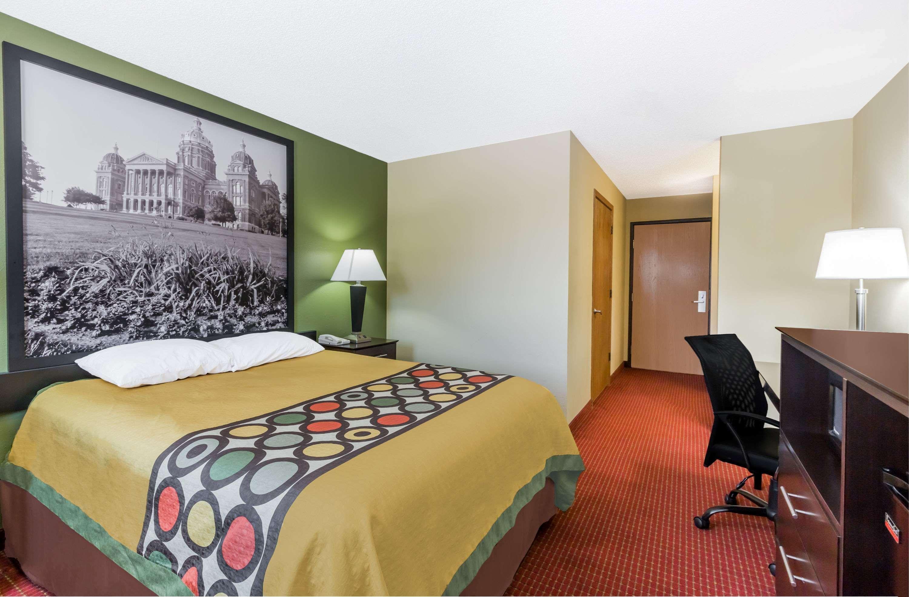 Super 8 By Wyndham Grinnell Ia Bagian luar foto