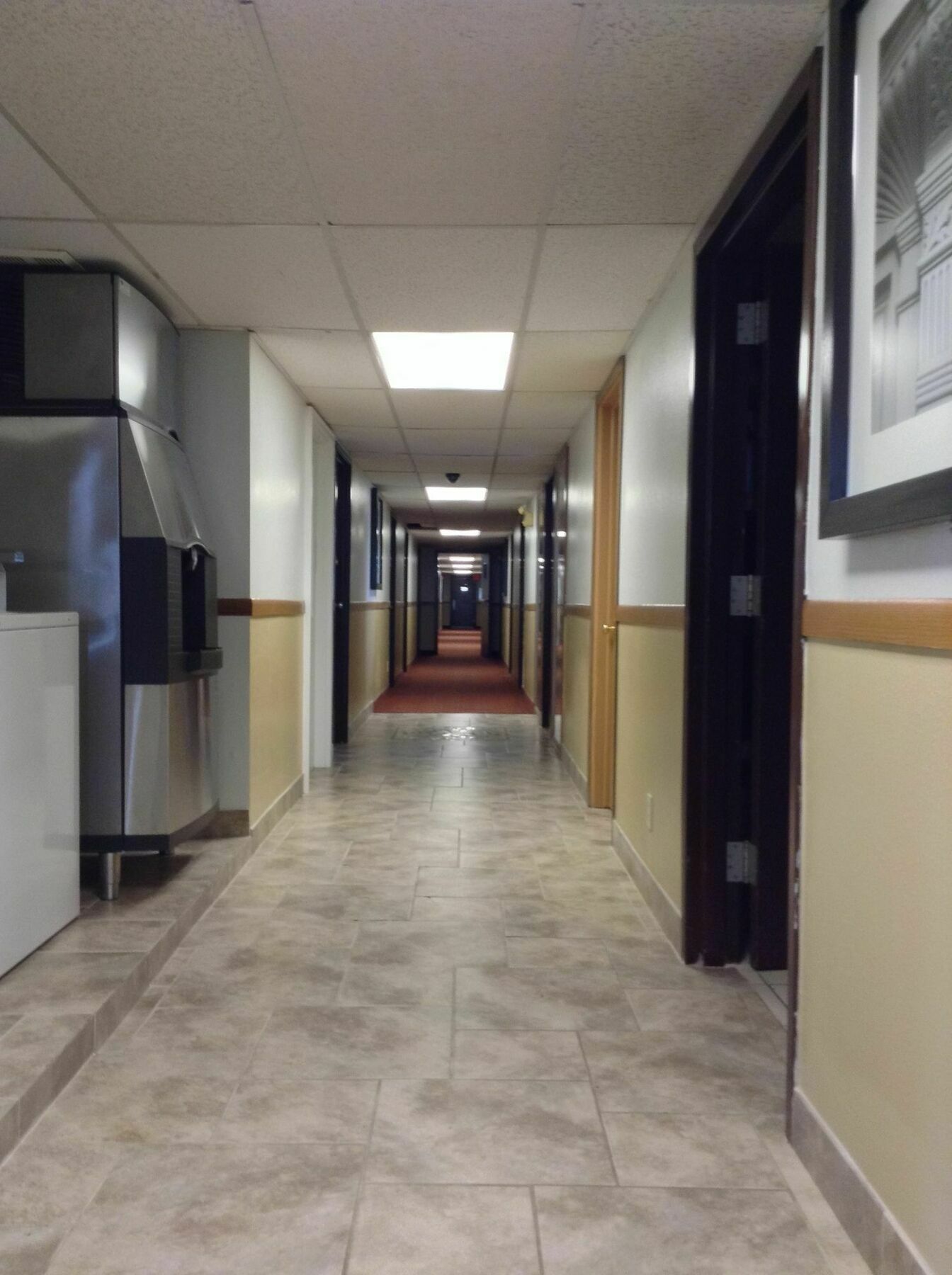 Super 8 By Wyndham Grinnell Ia Bagian luar foto